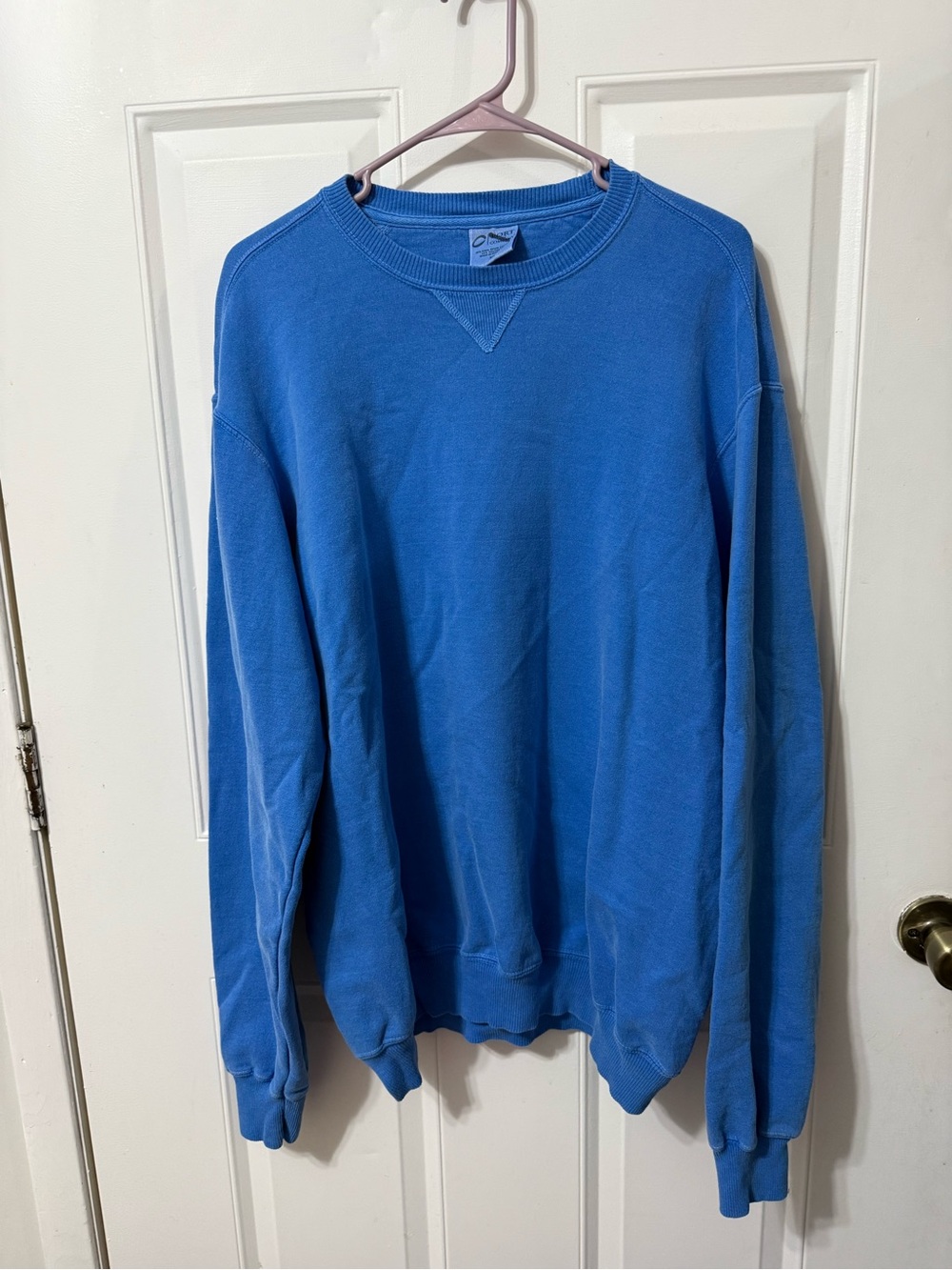 Unisex blue crew neck sweatshirt